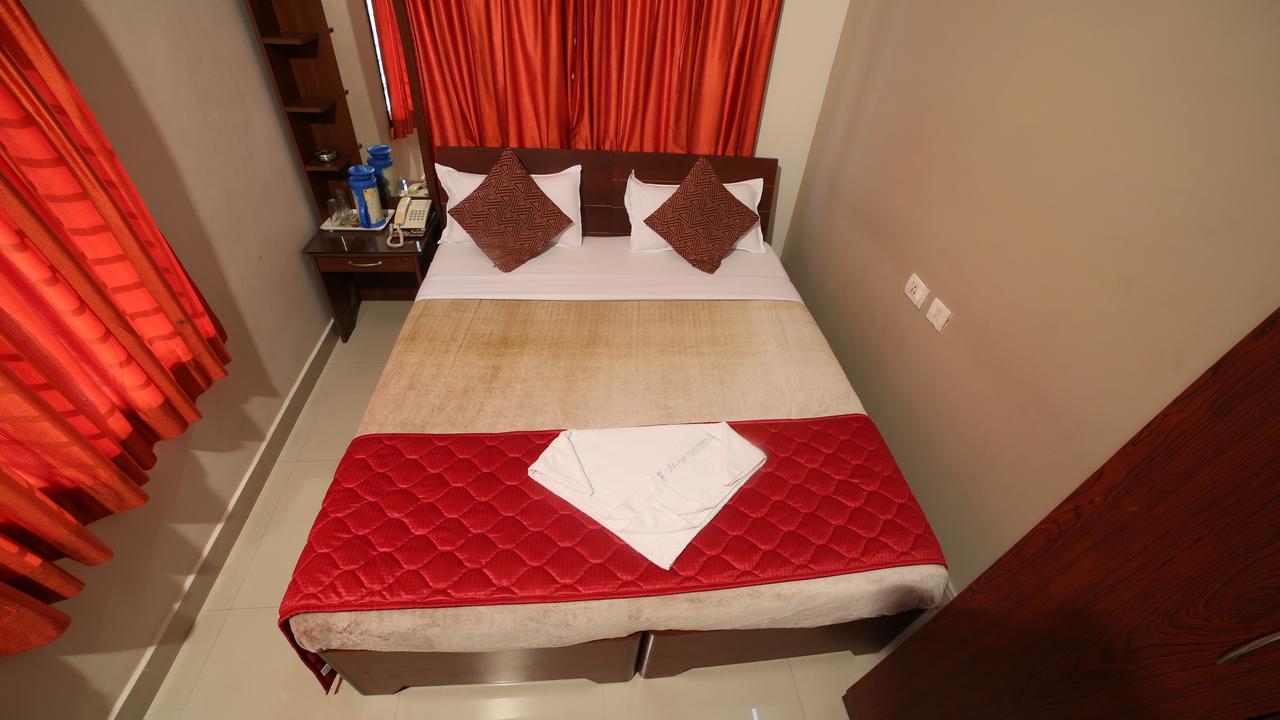 Hotel I-Way Residency Perungudi Chennai Luaran gambar